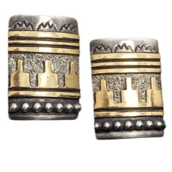 Thomas Tommy Singer Native Sterling Silver Gold Clip On Earrings Signed - Picture 3 of 12